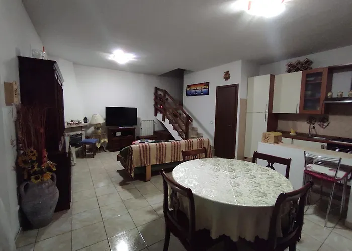 House Διαμέρισμα *