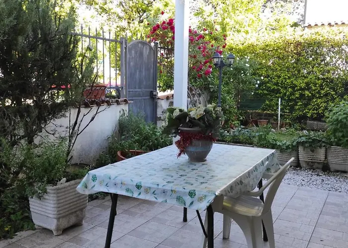 Διαμέρισμα House